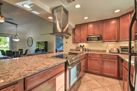 Apartment (2 Bedrooms) | Private kitchen | Microwave, oven, stovetop, dishwasher