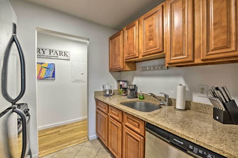 Apartment (2 Bedrooms) | Private kitchen | Microwave, oven, stovetop, dishwasher