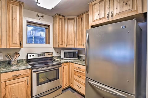 Apartment (1 Bedroom) | Private kitchen | Microwave, oven, stovetop, dishwasher