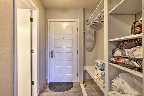 Apartment (0 Bedroom) | Interior