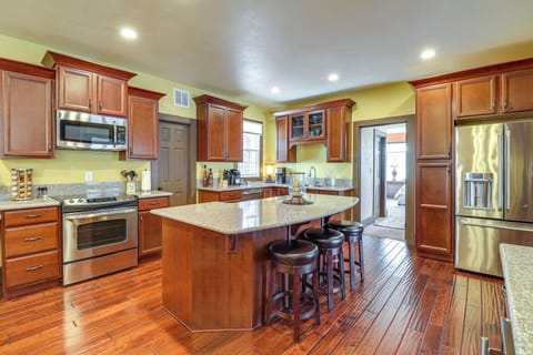 House (2 Bedrooms) | Interior