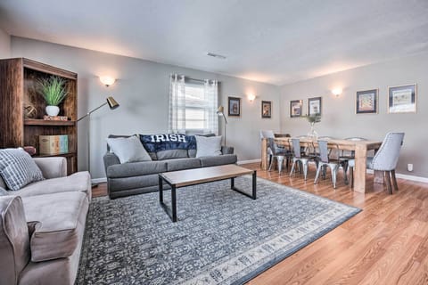 House (5 Bedrooms) | Interior