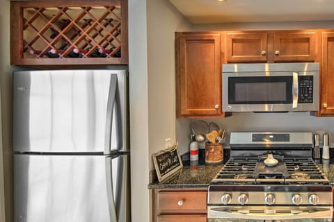 House (2 Bedrooms) | Private kitchen | Microwave, oven, stovetop, dishwasher