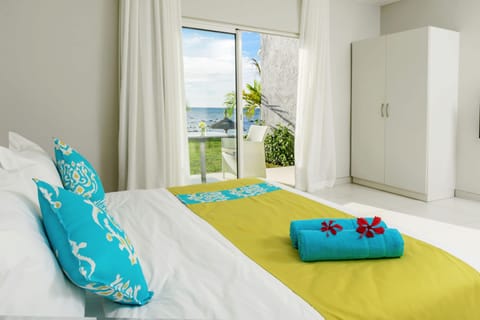 Studio, Beachfront | In-room safe, individually decorated, individually furnished, desk