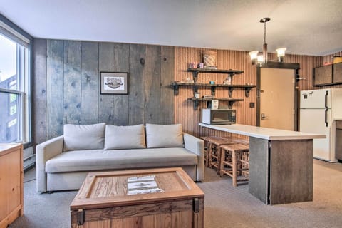 Apartment (0 Bedroom) | Interior