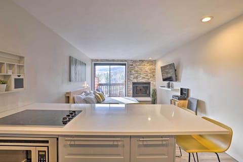 Apartment (0 Bedroom) | Interior