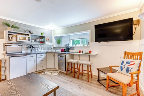 House (1 Bedroom) | Interior