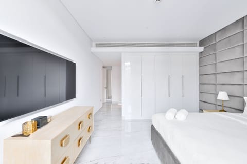 Grand Apartment, 2 Bedrooms, Sea View, Beachfront | 3 bedrooms, Egyptian cotton sheets, premium bedding, in-room safe