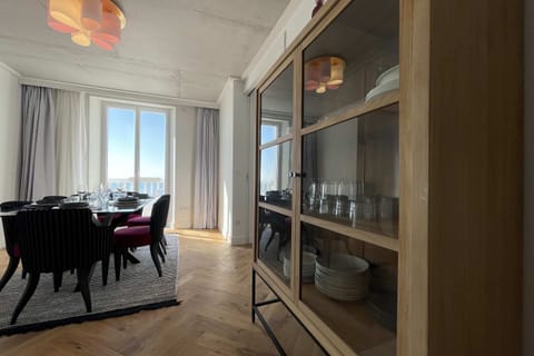 Deluxe Apartment, Balcony, Sea View (Un si bel horizon) | Interior