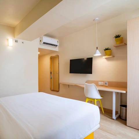 Standard Double Room | Desk, free WiFi