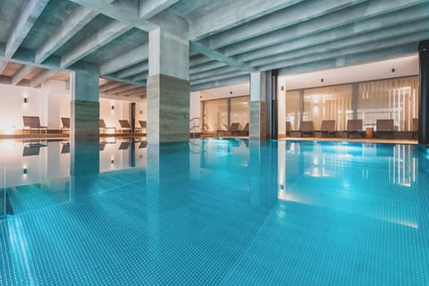 Indoor pool, outdoor pool