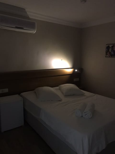 Soundproofing, bed sheets