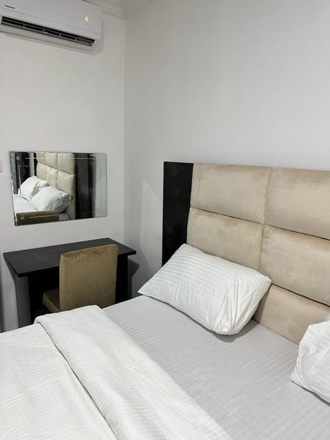 Standard Room | Free WiFi, bed sheets