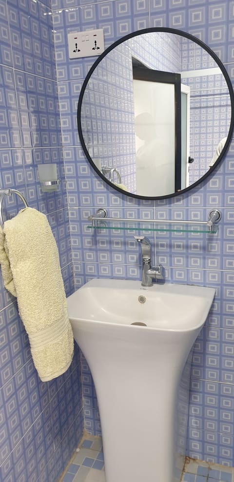 Executive Single Room | Bathroom