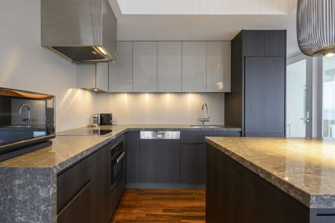 Apartment, 2 Bedrooms | Private kitchen | Electric kettle