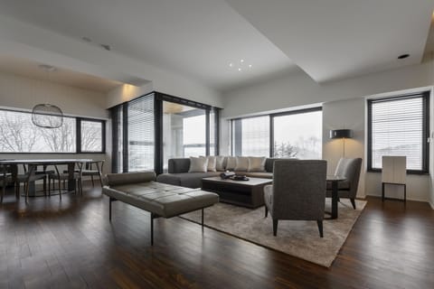 Penthouse, 2 Bedrooms | Living area