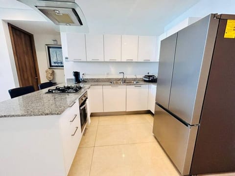 Elite Apartment, Multiple Beds, Ocean View | Private kitchen | Full-size fridge, microwave, blender, griddle