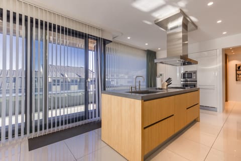 Penthouse, 3 Bedrooms, Balcony | Private kitchen | Full-size fridge, microwave, oven, stovetop