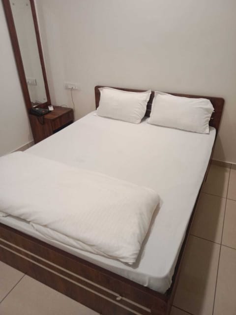 Deluxe Double Room | Desk, free WiFi