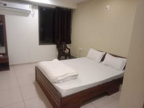 Deluxe Double Room | Desk, free WiFi