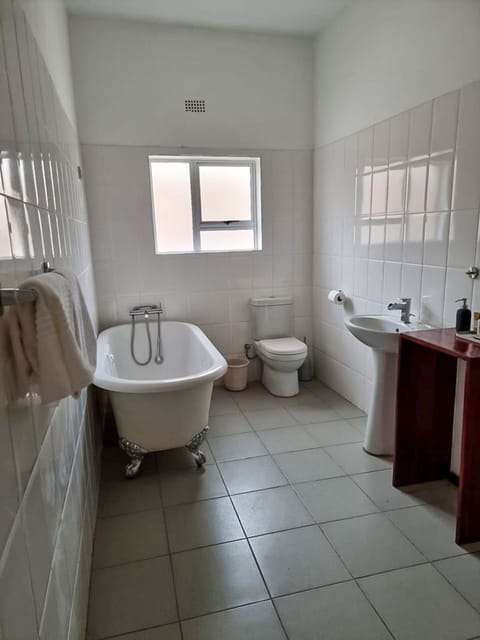 Standard Room | Bathroom | Deep soaking tub, hair dryer, towels, soap