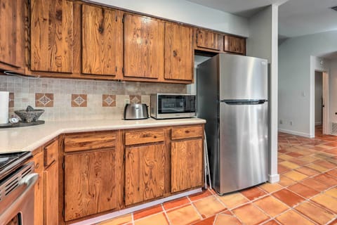 House (3 Bedrooms) | Private kitchen | Microwave, oven, stovetop, dishwasher