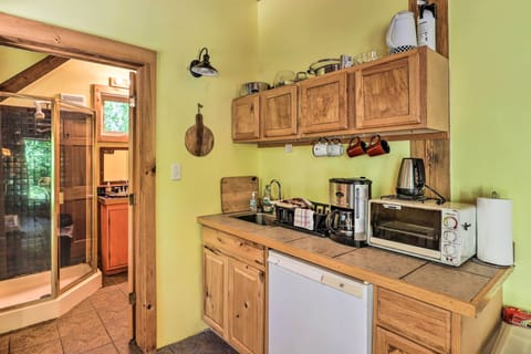 Apartment (0 Bedroom) | Interior