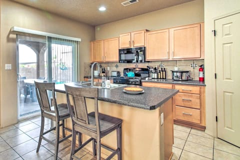 House (3 Bedrooms) | Private kitchen | Microwave, oven, stovetop, dishwasher