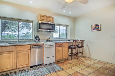 House (1 Bedroom) | Private kitchen | Microwave, oven, stovetop, dishwasher