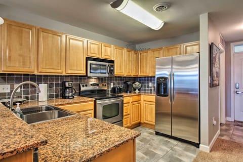 Apartment (2 Bedrooms) | Private kitchen | Microwave, oven, stovetop, dishwasher