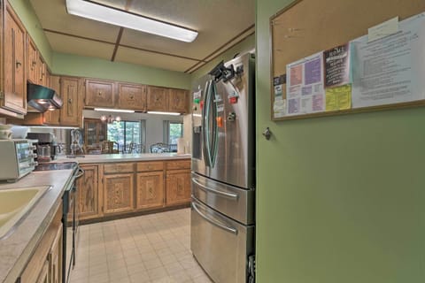 House (3 Bedrooms) | Private kitchen | Microwave, oven, stovetop, dishwasher