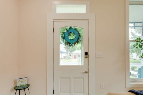 Cottage (2 Bedrooms) | Interior