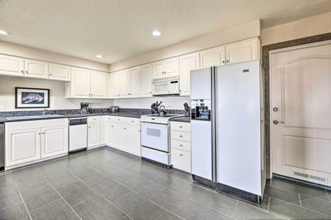 House (Multiple Bedrooms) | Interior