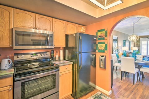 Apartment (2 Bedrooms) | Private kitchen | Microwave, oven, stovetop, dishwasher