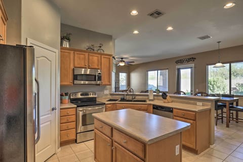 House (3 Bedrooms) | Private kitchen | Microwave, oven, stovetop, dishwasher