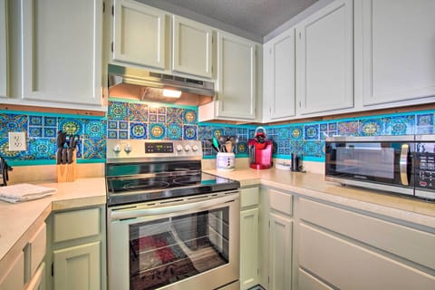 Apartment (1 Bedroom) | Private kitchen | Microwave, oven, stovetop, dishwasher