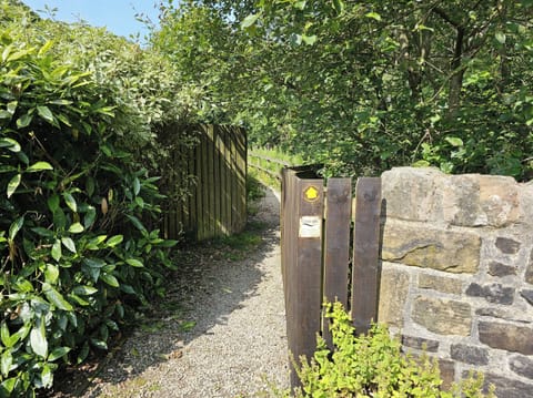 Cottage | Property grounds