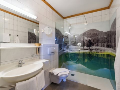 Quadruple Room, Balcony | Bathroom | Eco-friendly toiletries, hair dryer, towels