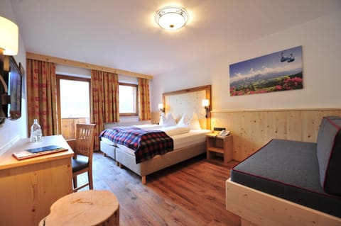 Panoramic Double Room, Balcony, Mountain View | 1 bedroom, hypo-allergenic bedding, in-room safe, desk