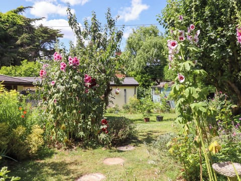 Cottage | Property grounds