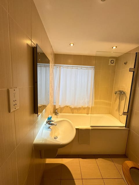 Executive Double Room, Ensuite | Bathroom