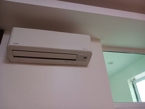 Standard Twin Room | Air conditioning