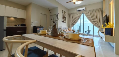 Family Apartment, 4 Bedrooms, Bathtub, Sea View | Living area | Smart TV, Netflix, streaming services