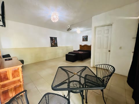 Double Room | Free WiFi