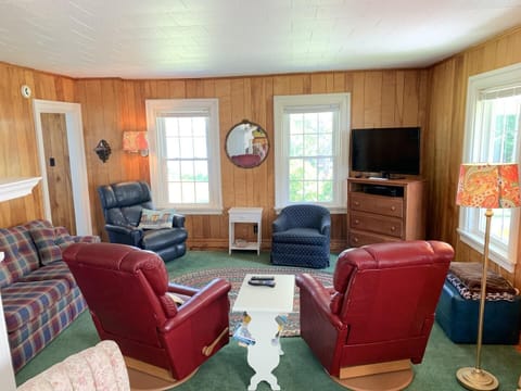 House, Multiple Beds, Ocean View | Living area