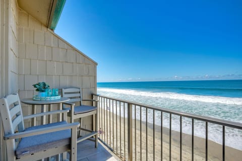 Condo, Multiple Beds, Balcony, Ocean View | Property grounds