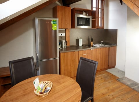 Apartment (Attic) | Private kitchen | Fridge, microwave, coffee/tea maker, electric kettle