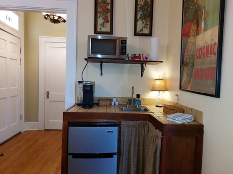 Winslow Cottage | Private kitchenette | Microwave, coffee/tea maker, toaster, waffle maker