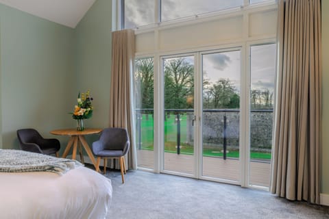 Deluxe Double or Twin Room, Balcony, Garden View | Premium bedding, Select Comfort beds, in-room safe