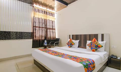 Deluxe Room | Egyptian cotton sheets, premium bedding, in-room safe, free WiFi